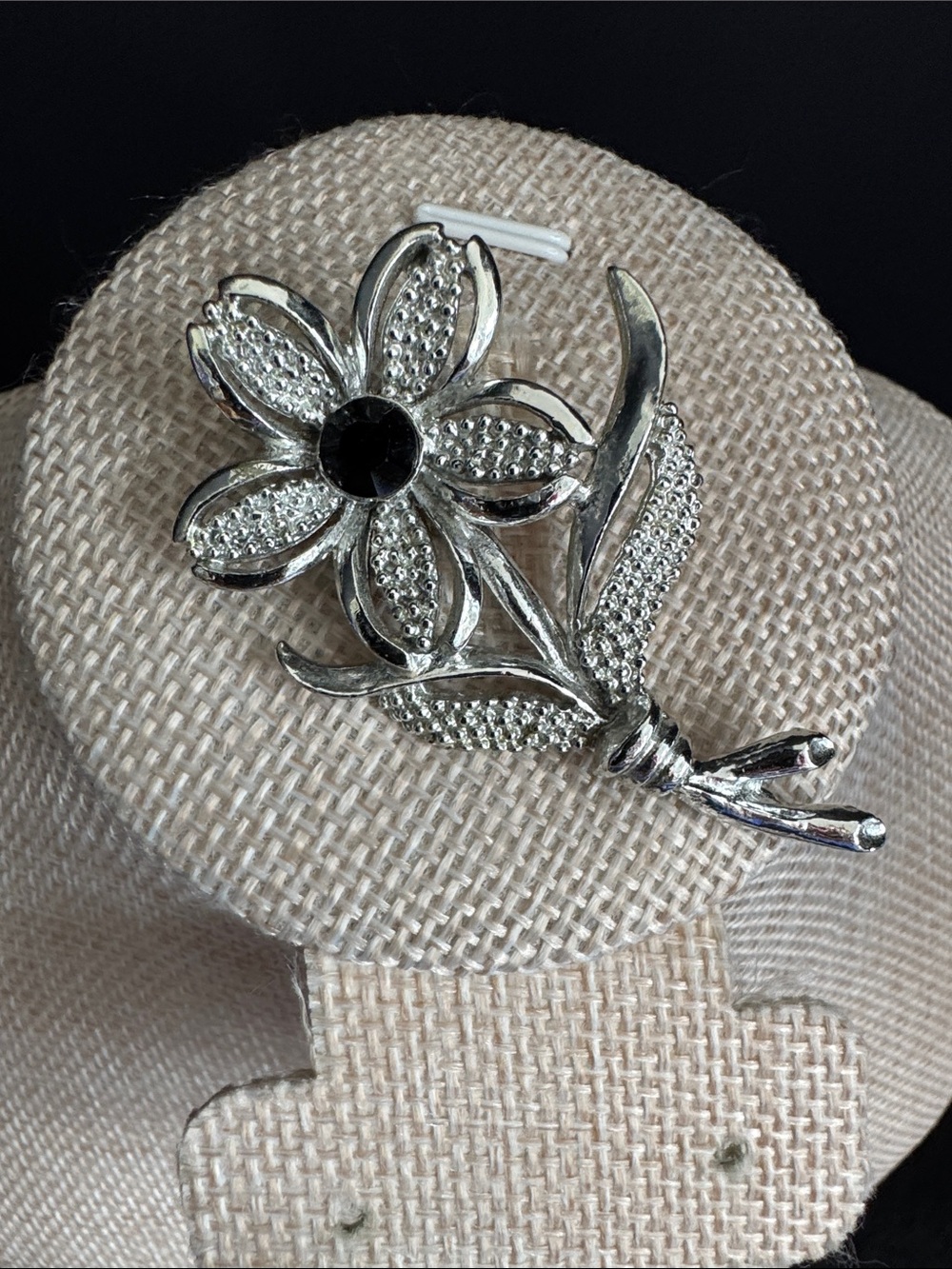 VTG Sarah Coventry Black Beauty Flower Brooch Pin 1960s Silver Tone Daisy